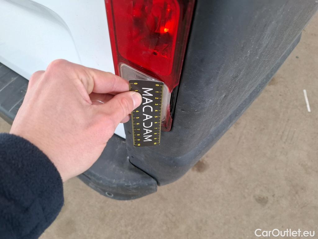  Renault  Trafic  III Fourgon L2H1 1200 Confort 1.6 dCi 120CV BVM6 E6 #100