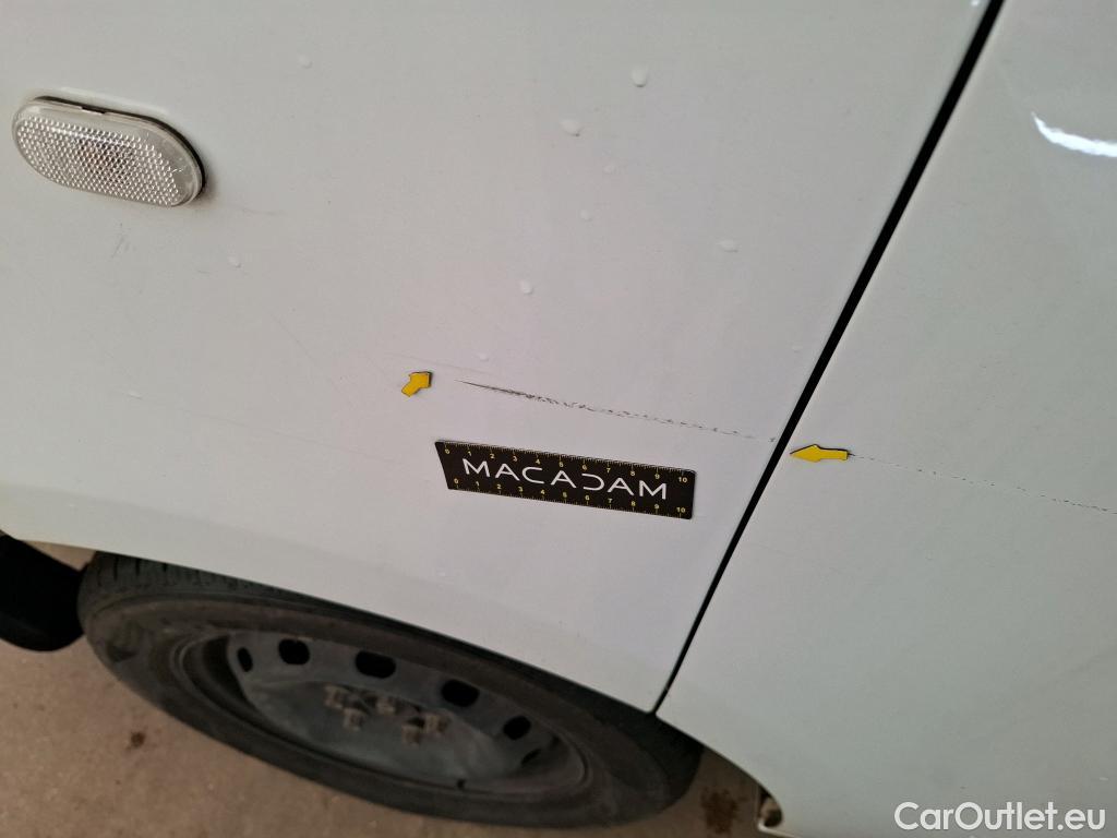  Renault  Trafic  III Fourgon L2H1 1200 Confort 1.6 dCi 120CV BVM6 E6 #113