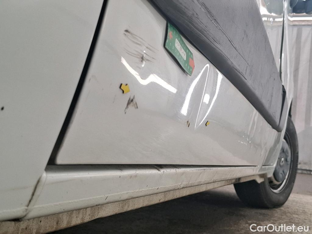  Renault  Master  III Fourgon L2H2 3 5 Grand Confort dCi 130CV BVM6 E6 #18