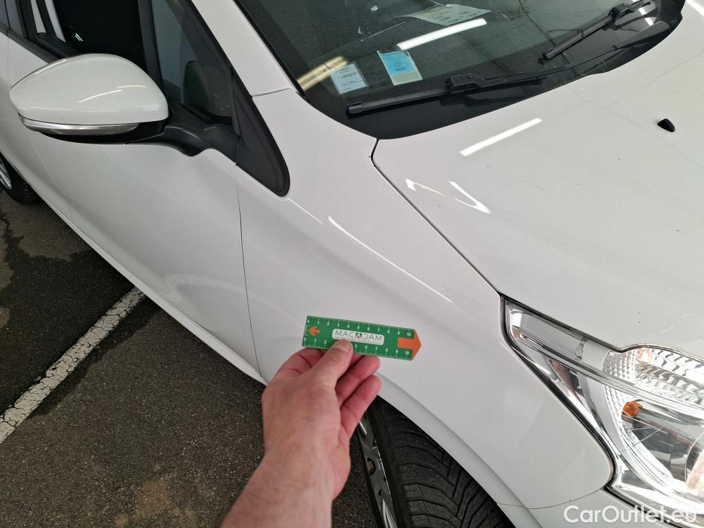  Peugeot  208  Affaire Premium Pack 1.5 HDi 100CV BVM5 E6dT #41