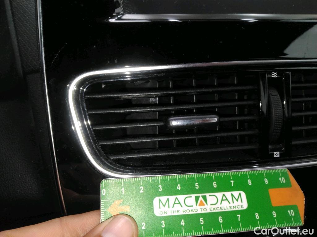  Renault  Clio  IV Air MediaNav 1.5 dCi 90CV BVM5 E6 #4