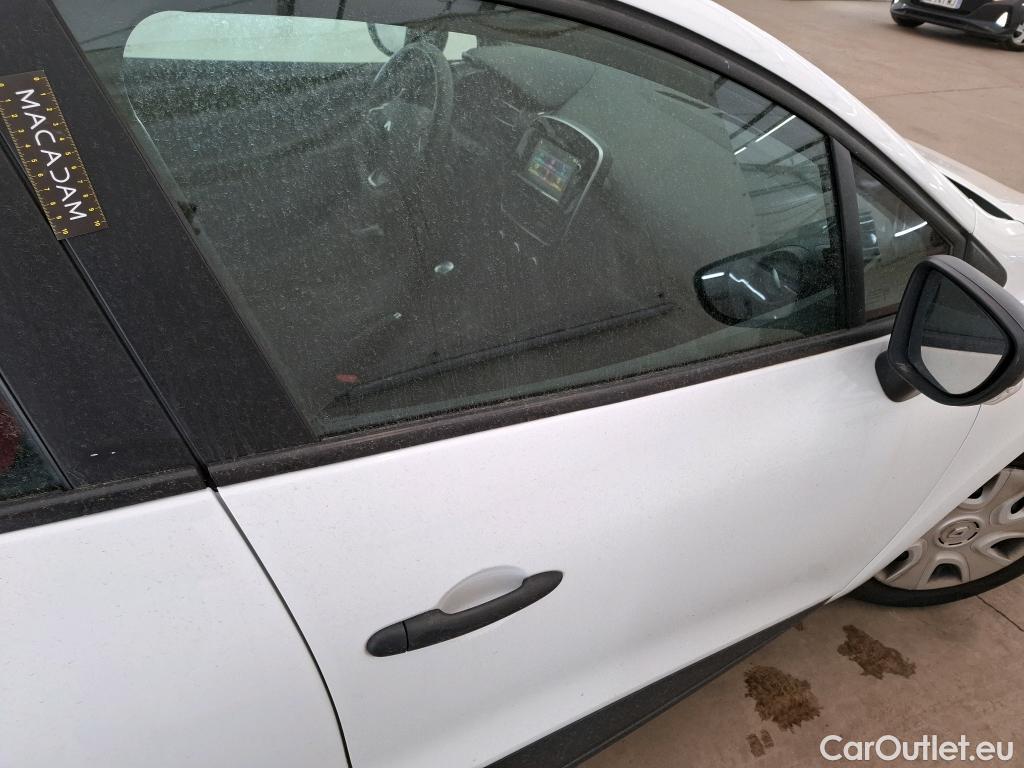  Renault  Clio  IV Air 0.9 TCe 75CV BVM5 E6 #24