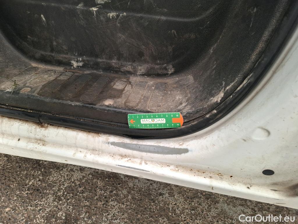  Renault  Master  III Fourgon L2H2 3 5 Grand Confort dCi 130CV BVM6 E6 #68