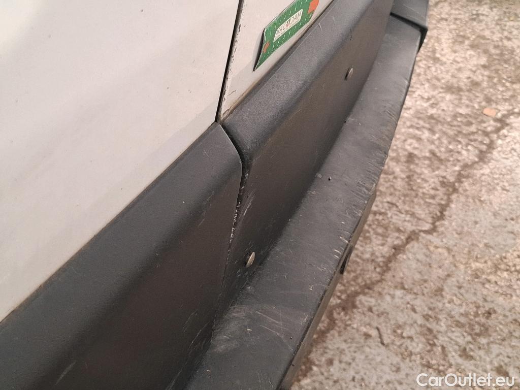  Renault  Master  III Fourgon L2H2 3 5 Grand Confort dCi 130CV BVM6 E6 #67