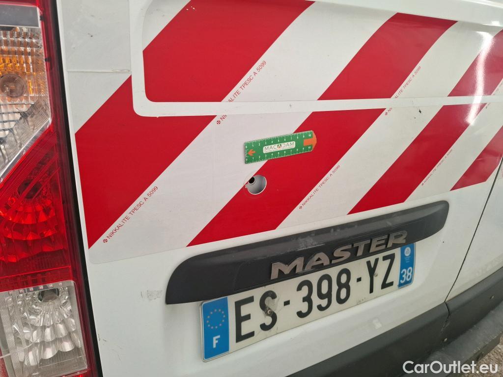  Renault  Master  III Fourgon L2H2 3 5 Grand Confort dCi 130CV BVM6 E6 #102