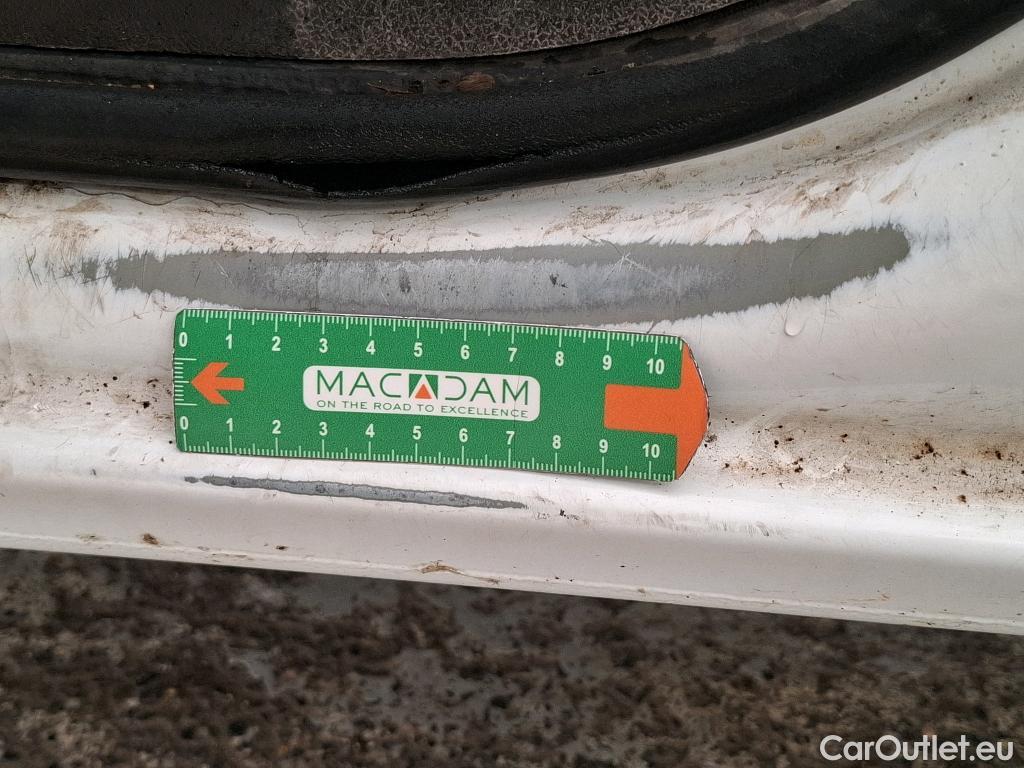  Renault  Master  III Fourgon L2H2 3 5 Grand Confort dCi 130CV BVM6 E6 #75