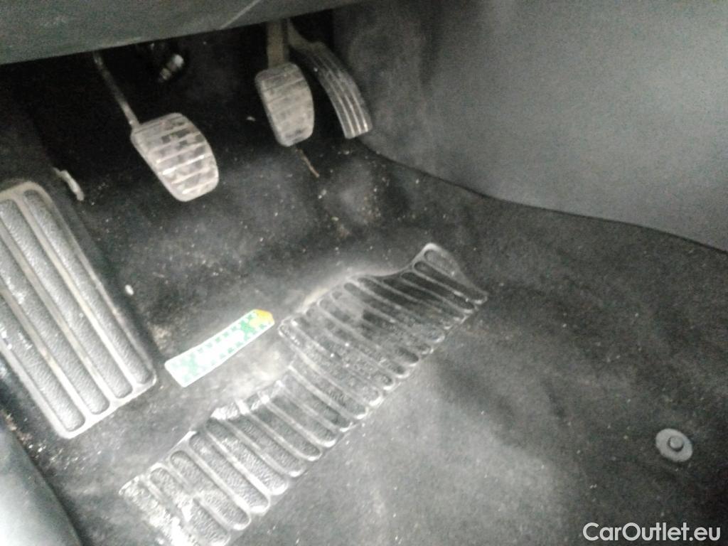  Renault  Clio  IV Air MediaNav 1.5 dCi 90CV BVM5 E6 #1