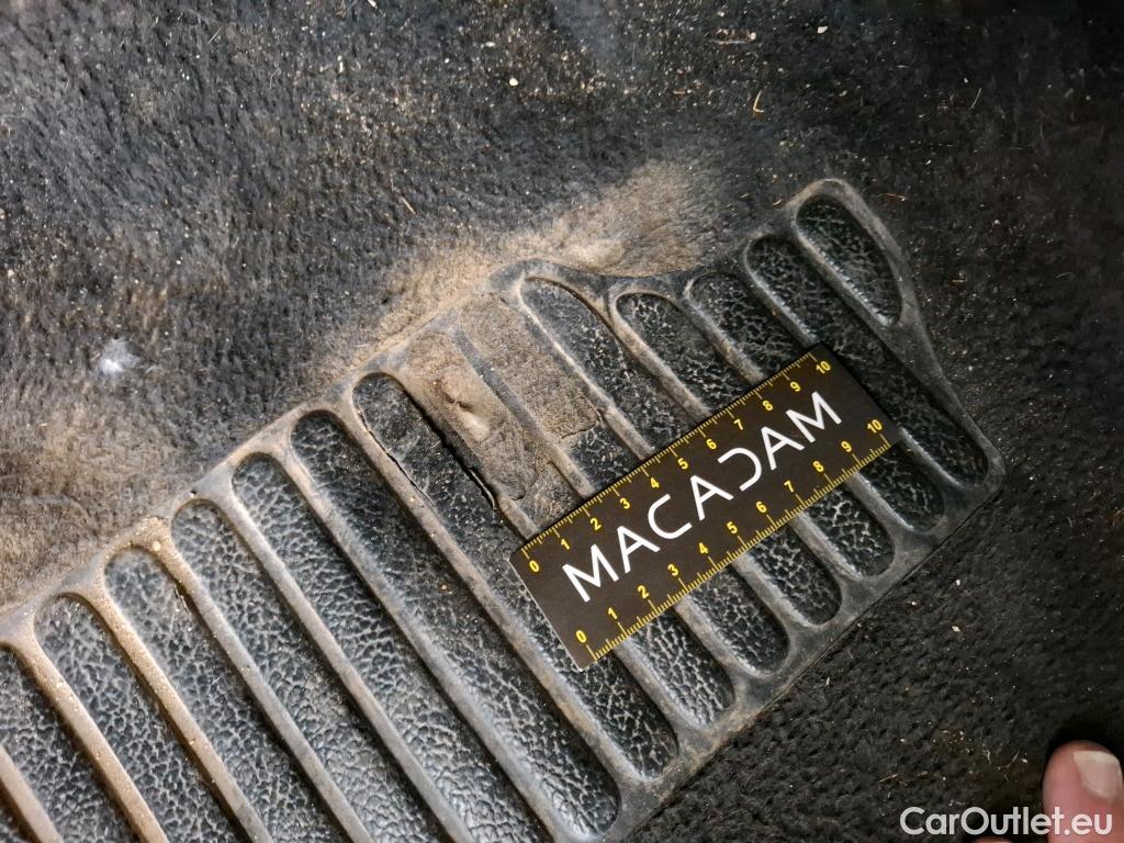  Renault  Clio  IV Air 0.9 TCe 75CV BVM5 E6 #31