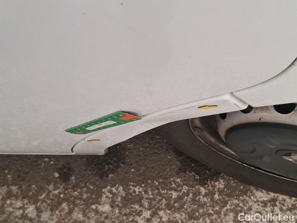  Renault  Master  III Fourgon L2H2 3 5 Grand Confort dCi 130CV BVM6 E6 #51