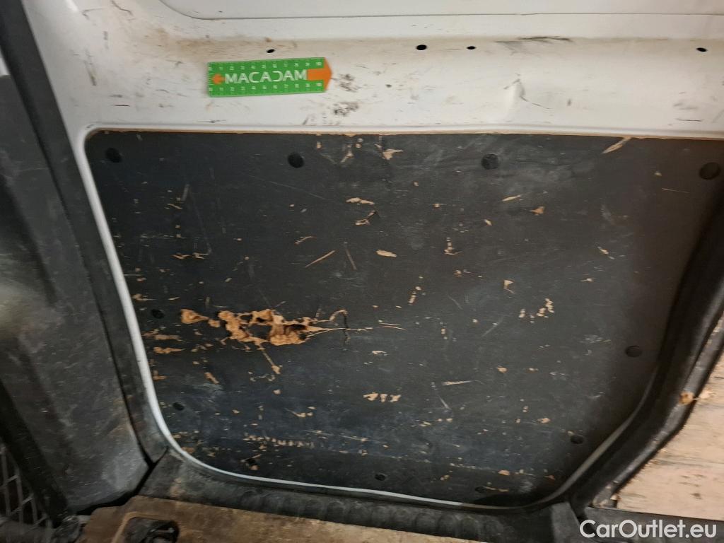  Renault  Kangoo RENAULT  Express / 2013 / 4P / Fourgonnette Gd Volume Gd Confort - Blue dCi 95 #28