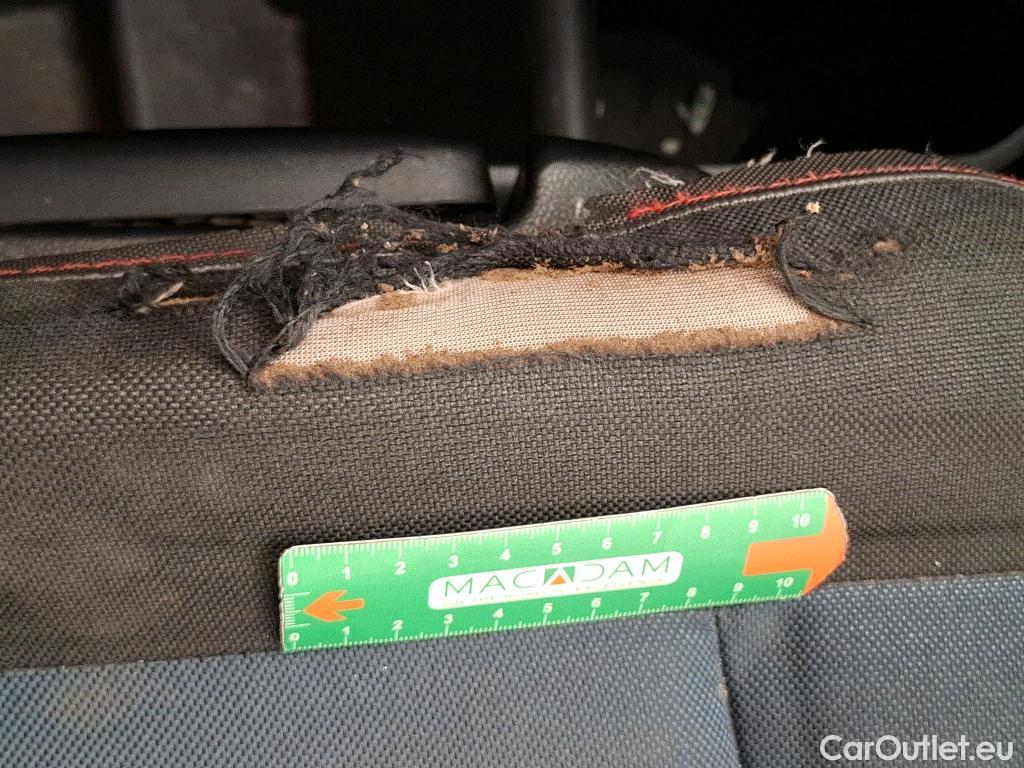  Renault  Master  III Fourgon L2H2 3 5 Grand Confort dCi 130CV BVM6 E6 #34