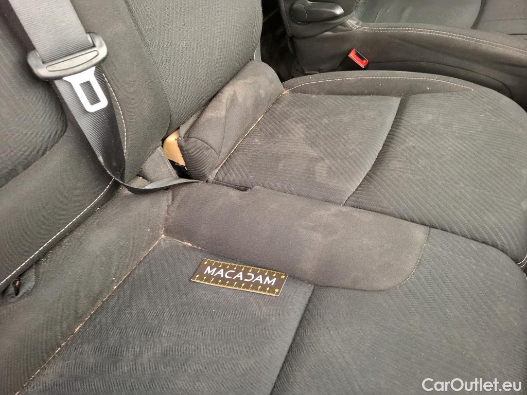  Renault  Trafic  III Fourgon L2H1 1200 Confort 1.6 dCi 120CV BVM6 E6 #59