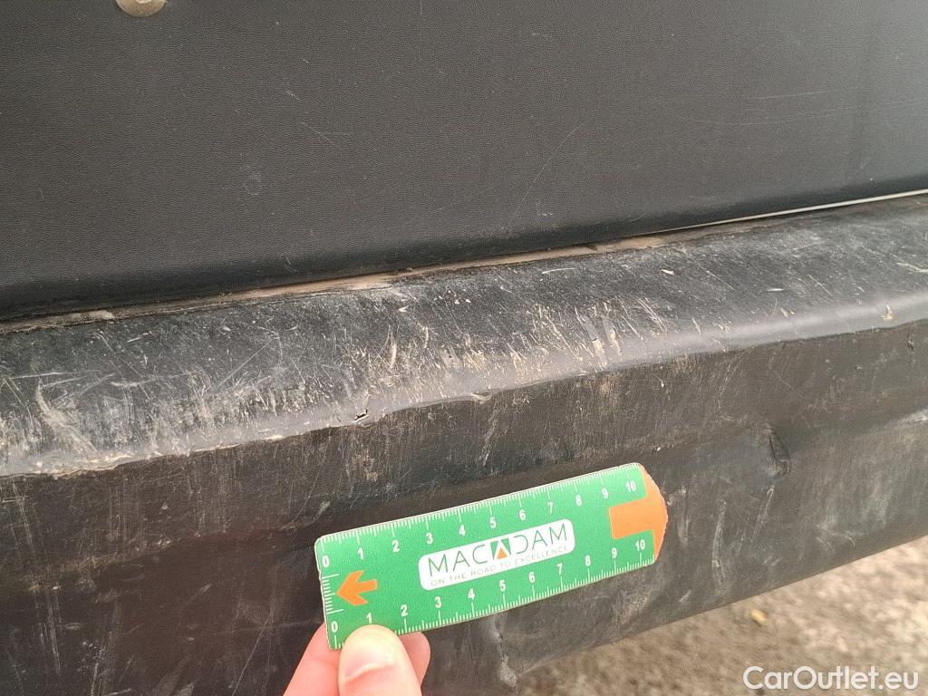  Renault  Master  III Fourgon L2H2 3 5 Grand Confort dCi 130CV BVM6 E6 #135