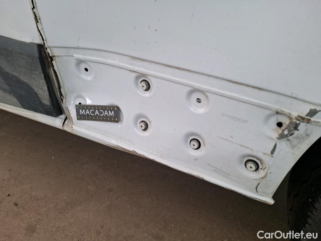  Renault  Trafic  III Fourgon L2H1 1200 Confort 1.6 dCi 120CV BVM6 E6 #77