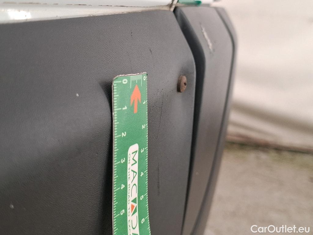  Renault  Master  III Fourgon L2H2 3 5 Grand Confort dCi 130CV BVM6 E6 #86