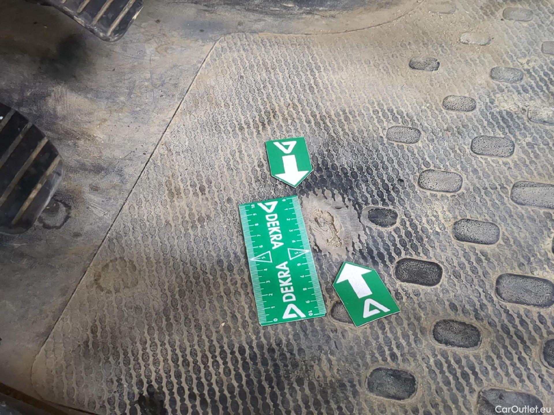  Renault  Trafic RENAULT  / 2019 / 4P / Fourgon tole FG GCF L1H1 1000 dCi 120 #7