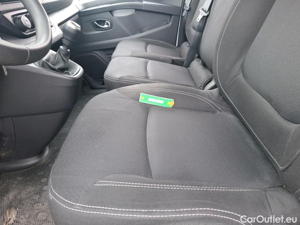  Renault  Trafic RENAULT  / 2021 / 4P / Fourgon tôlé FG GCF L2H2 3T Blue dCi 150 #16