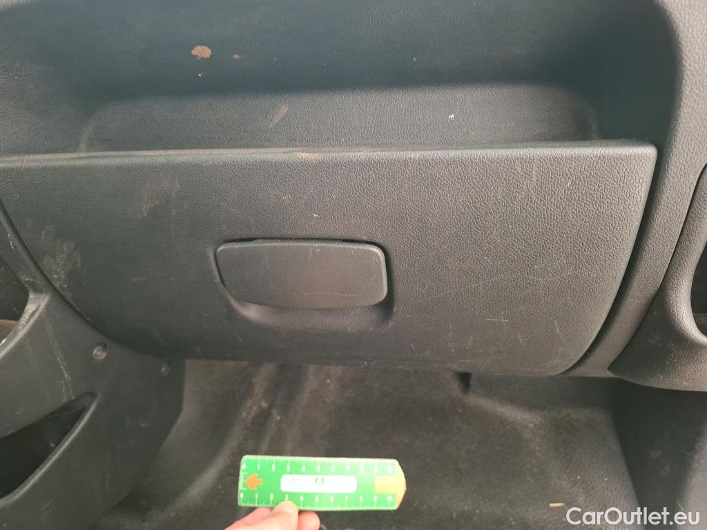  Renault  Master  III Fourgon L2H2 3 5 Grand Confort dCi 130CV BVM6 E6 #89