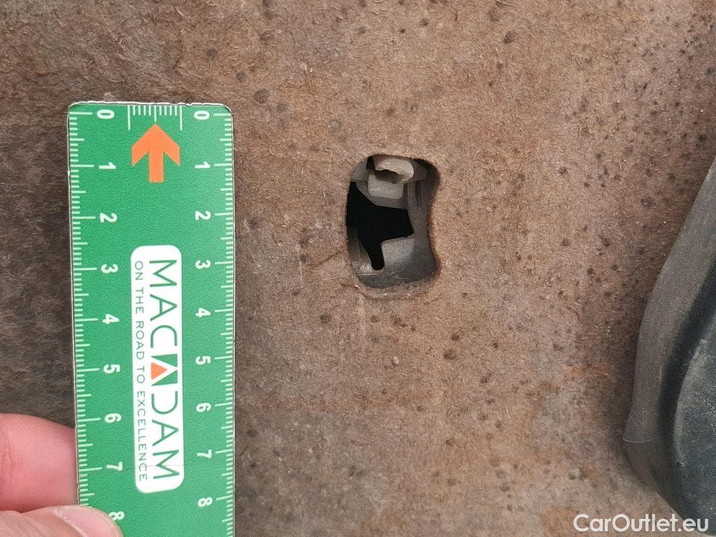  Renault  Master  III Fourgon L2H2 3 5 Grand Confort dCi 130CV BVM6 E6 #122