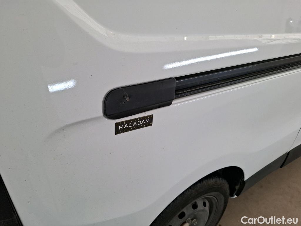  Renault  Trafic  III Fourgon L2H1 1200 Confort 1.6 dCi 120CV BVM6 E6 #78