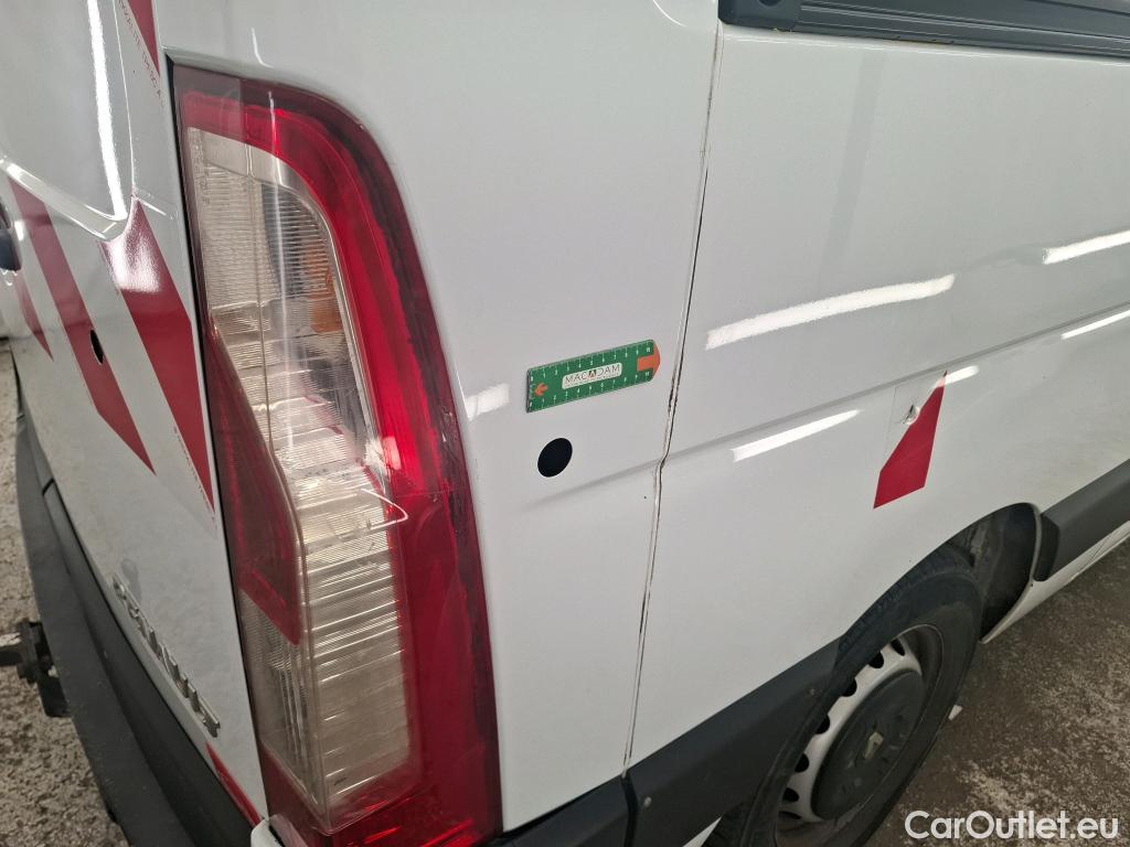  Renault  Master  III Fourgon L2H2 3 5 Grand Confort dCi 130CV BVM6 E6 #104