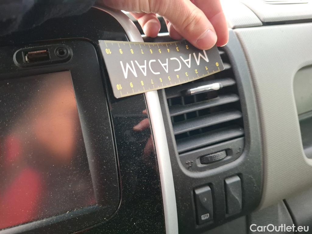  Renault  Trafic  III Fourgon L2H1 1200 Confort 1.6 dCi 120CV BVM6 E6 #73