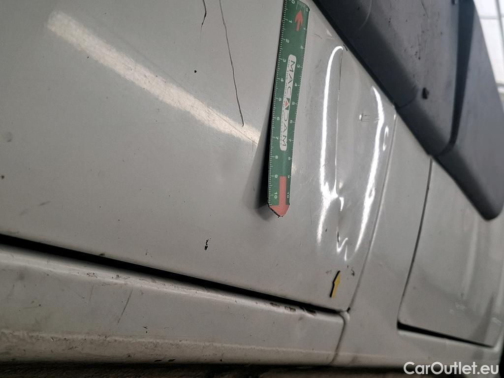  Renault  Master  III Fourgon L2H2 3 5 Grand Confort dCi 130CV BVM6 E6 #19