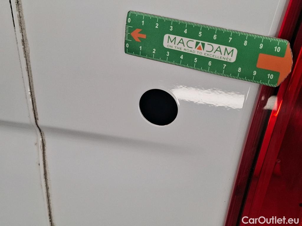  Renault  Master  III Fourgon L2H2 3 5 Grand Confort dCi 130CV BVM6 E6 #109