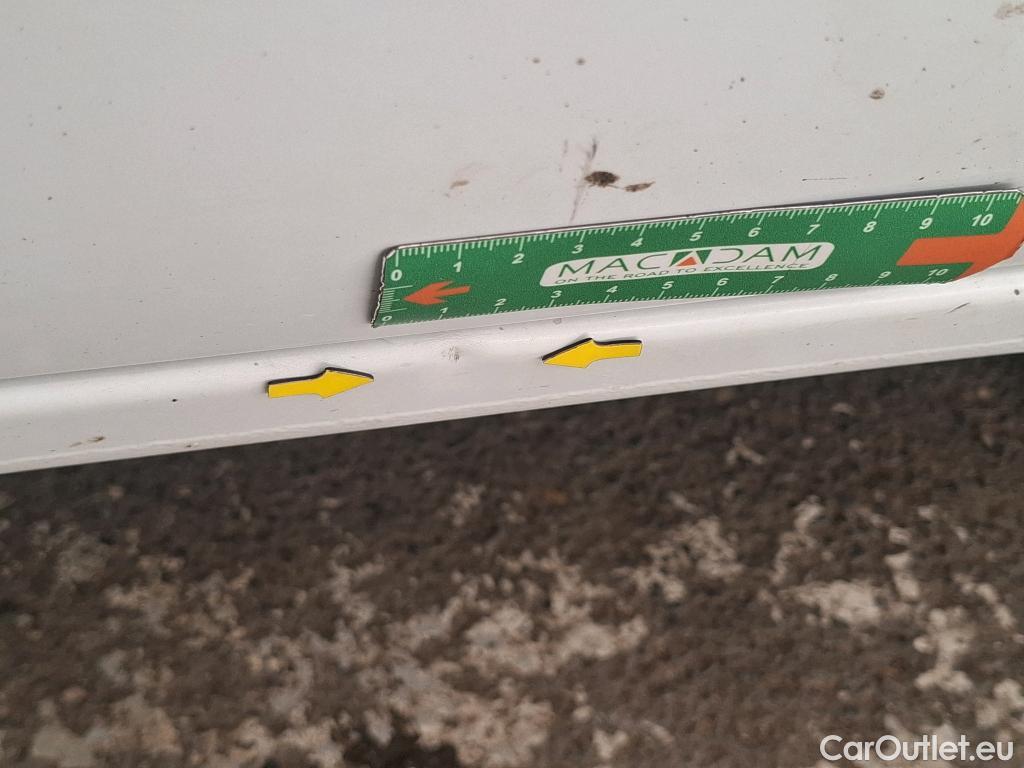  Renault  Master  III Fourgon L2H2 3 5 Grand Confort dCi 130CV BVM6 E6 #47