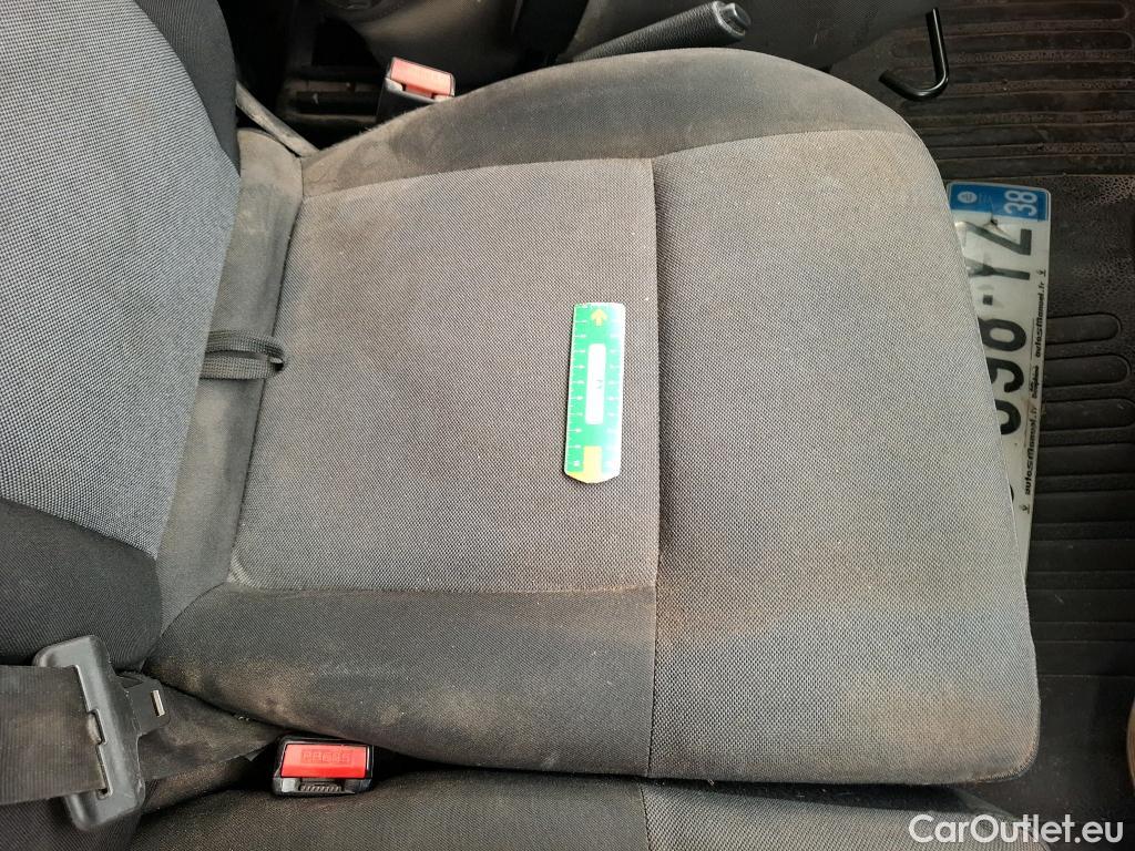  Renault  Master  III Fourgon L2H2 3 5 Grand Confort dCi 130CV BVM6 E6 #117