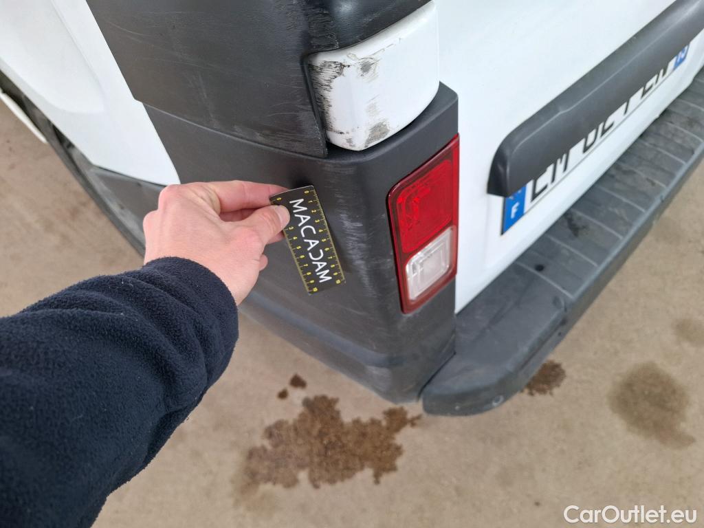  Renault  Trafic  III Fourgon L2H1 1200 Confort 1.6 dCi 120CV BVM6 E6 #110