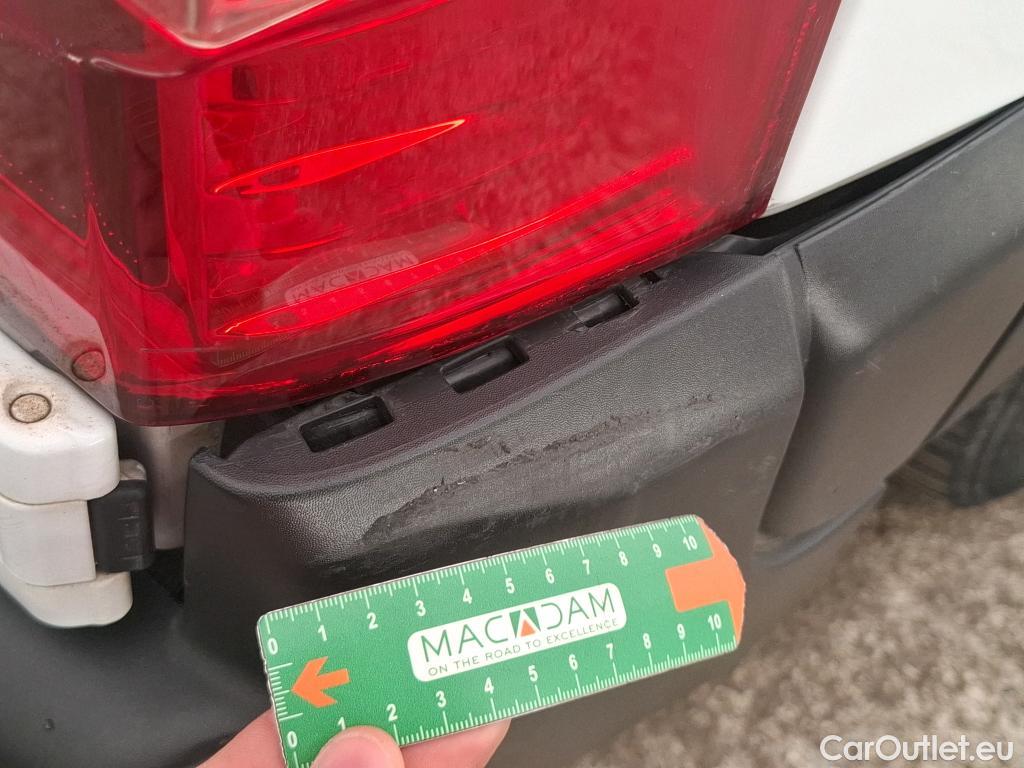  Renault  Master  III Fourgon L2H2 3 5 Grand Confort dCi 130CV BVM6 E6 #140