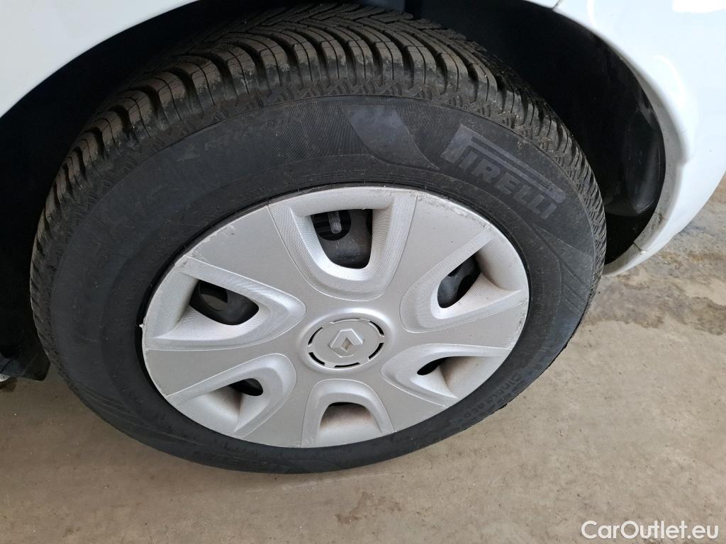  Renault  Clio  IV Air 0.9 TCe 75CV BVM5 E6 #52