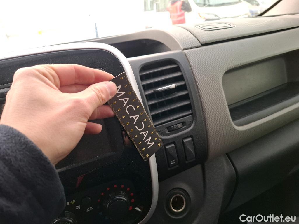  Renault  Trafic  III Fourgon L2H1 1200 Confort 1.6 dCi 120CV BVM6 E6 #72