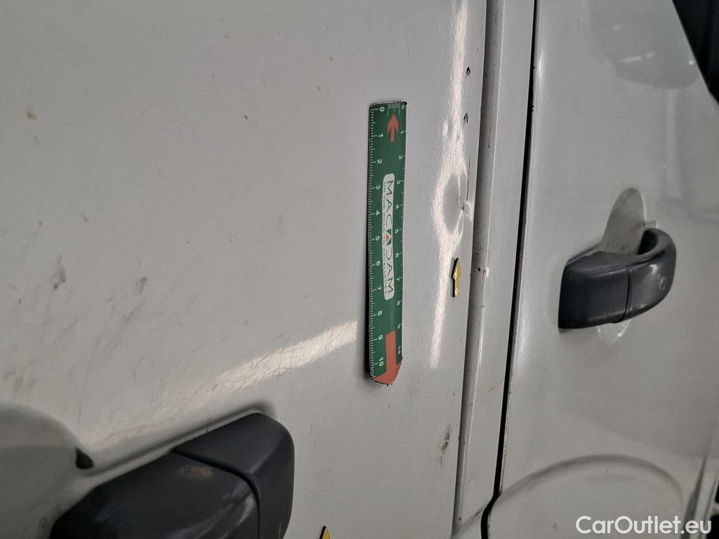 Renault  Master  III Fourgon L2H2 3 5 Grand Confort dCi 130CV BVM6 E6 #14