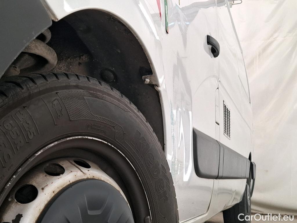  Renault  Master  III Fourgon L2H2 3 5 Grand Confort dCi 130CV BVM6 E6 #26