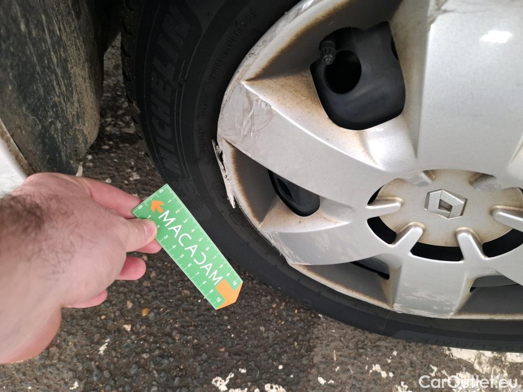  Renault  Kangoo  II Express Maxi Extra (Série Spéciale) 1.5 dCi 95CV BVM6 E6dT #41