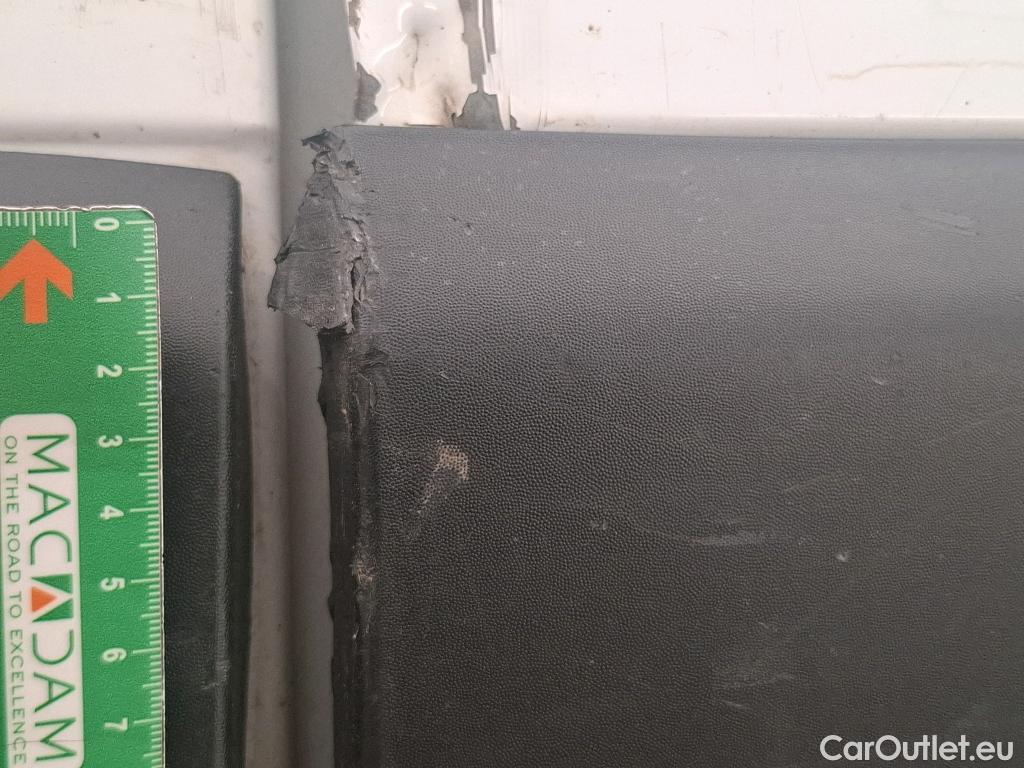  Renault  Master  III Fourgon L2H2 3 5 Grand Confort dCi 130CV BVM6 E6 #82