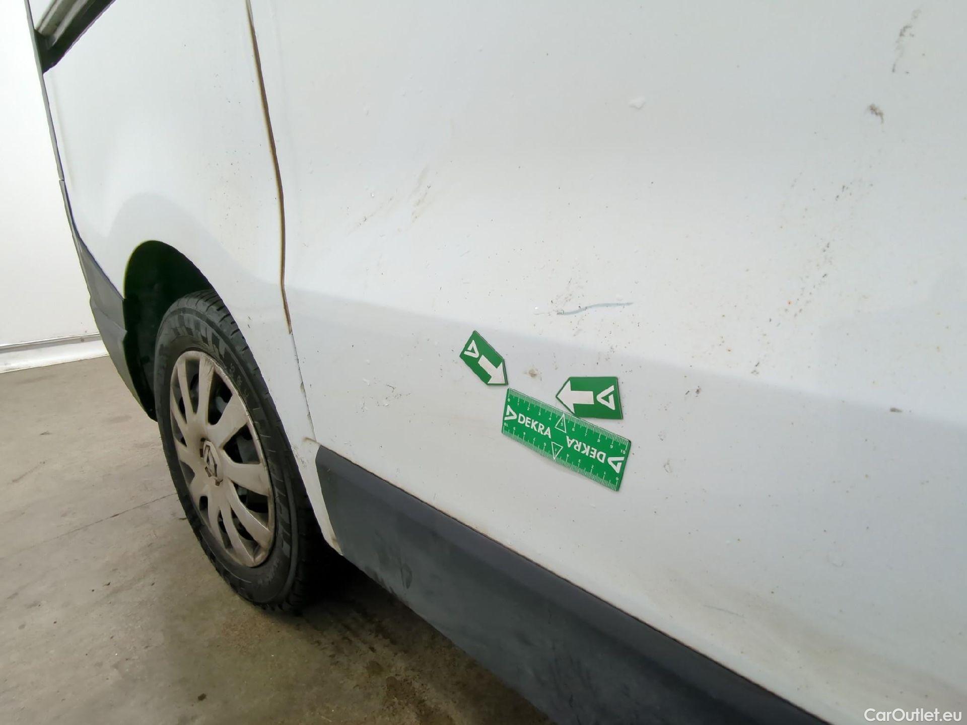  Renault  Trafic RENAULT  / 2019 / 4P / Fourgon tole FG GCF L1H1 1000 dCi 120 #23