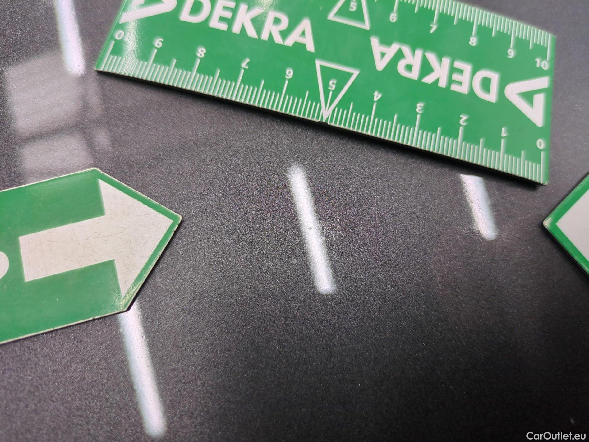  Citroen  C4  Berline Feel 1.2 PureTech 130CV BVA8 E6d #24