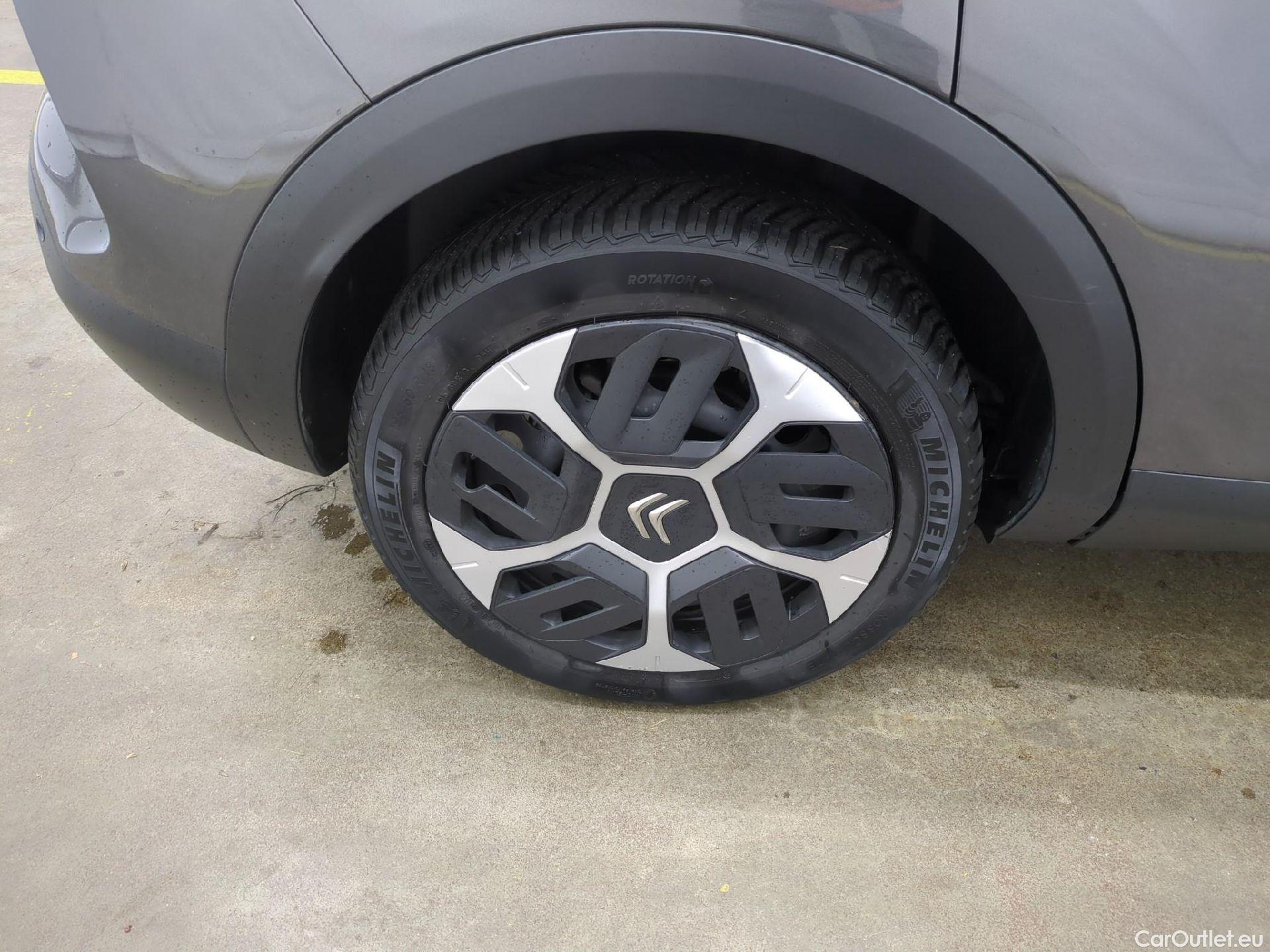  Citroen  C4  Berline Feel 1.2 PureTech 130CV BVA8 E6d #2