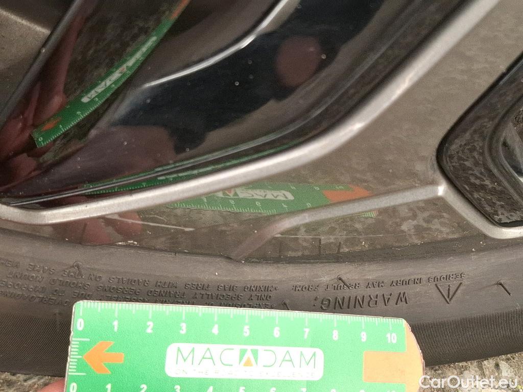  Citroen  C4  Berline Feel Pack 1.2 PureTech 130CV BVA8 6E #27