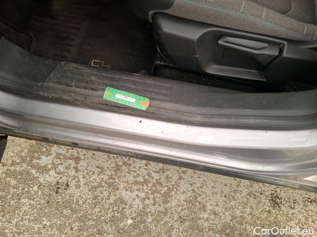  Citroen  C4  Berline Feel Pack 1.2 PureTech 130CV BVA8 6E #10