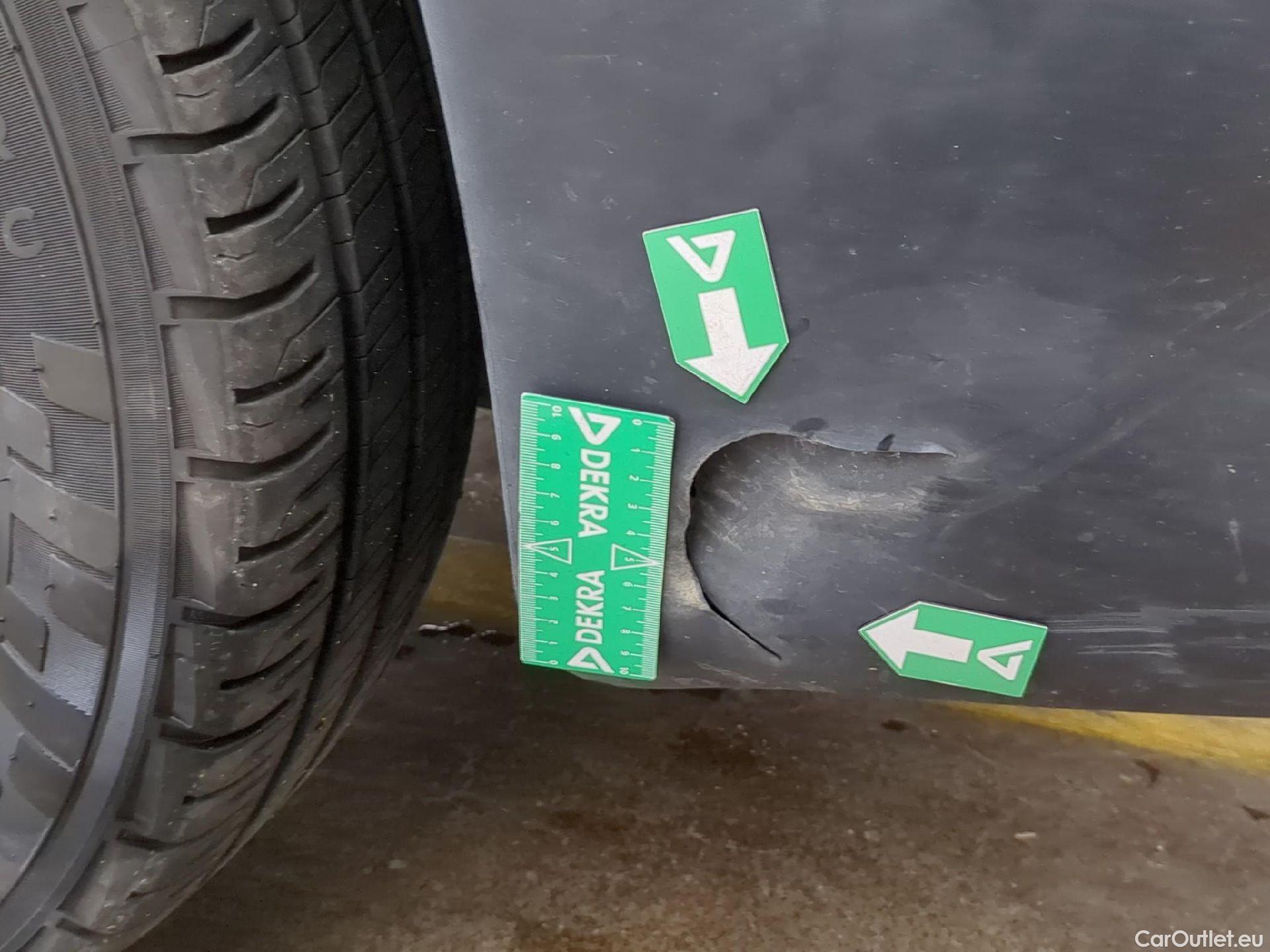  Renault  Trafic RENAULT  / 2019 / 4P / Fourgon tole FG GCF L1H1 1000 dCi 120 #26