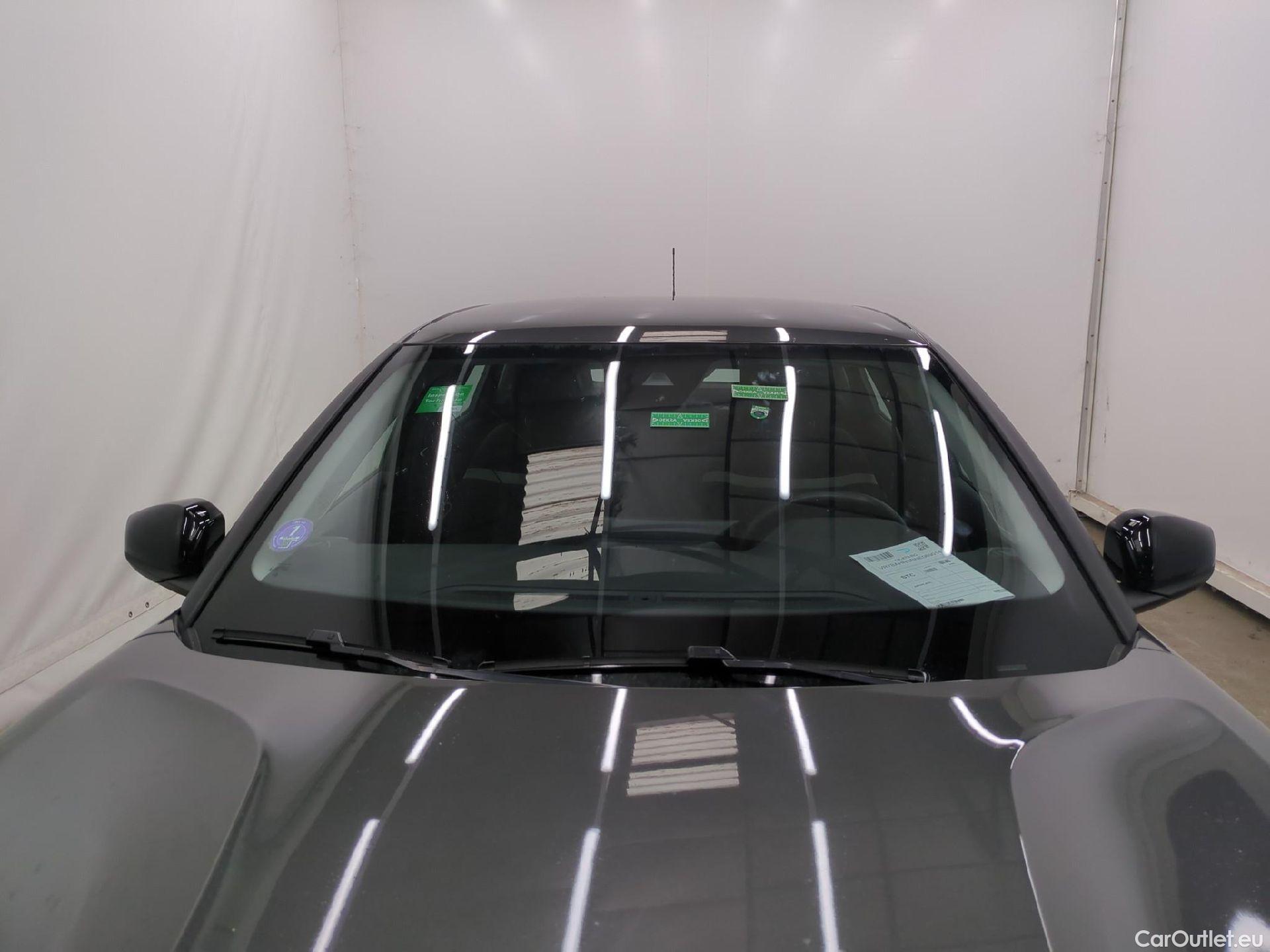  Citroen  C4  Berline Feel 1.2 PureTech 130CV BVA8 E6d #26