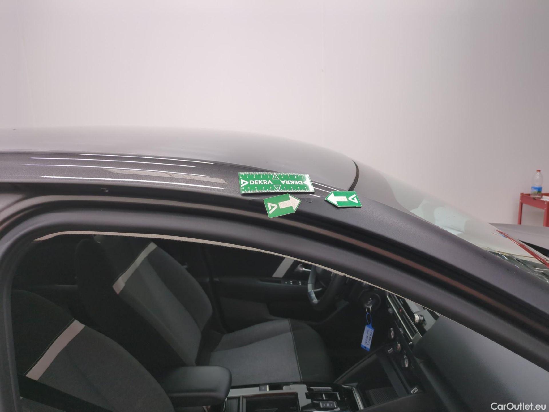  Citroen  C4  Berline Feel 1.2 PureTech 130CV BVA8 E6d #20