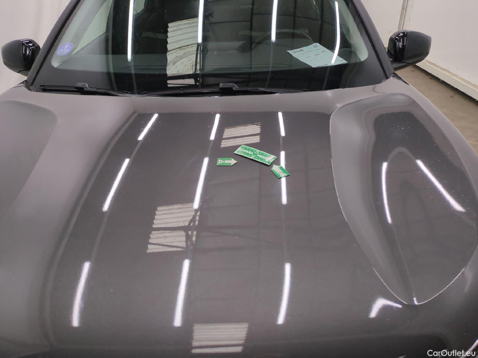  Citroen  C4  Berline Feel 1.2 PureTech 130CV BVA8 E6d #21