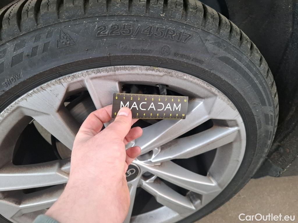  Audi  A3  Berline 30 TDI Business Line 2.0 TDI 115CV BVA7 E6d #9