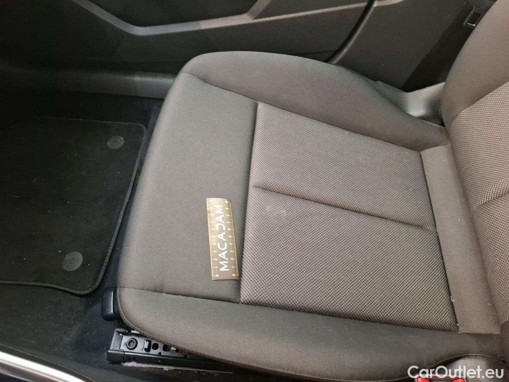  Audi  A3  Berline 30 TDI Business Line 2.0 TDI 115CV BVA7 E6d #16