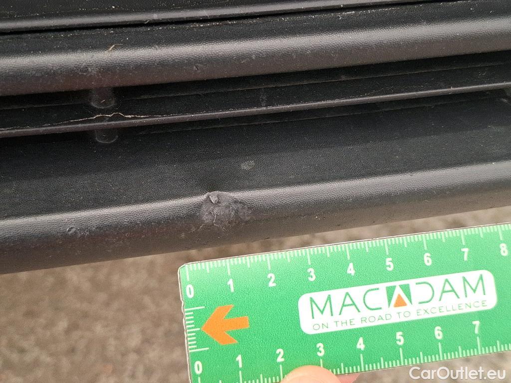  Citroen  C4  Berline Feel Pack 1.2 PureTech 130CV BVA8 6E #31